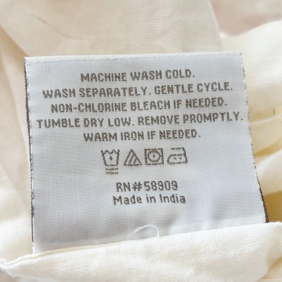 SOUTHERN LIVING Pink White Matelassé Replacement Pillow Sham King Size 20” X 36” - Picture 9 of 9